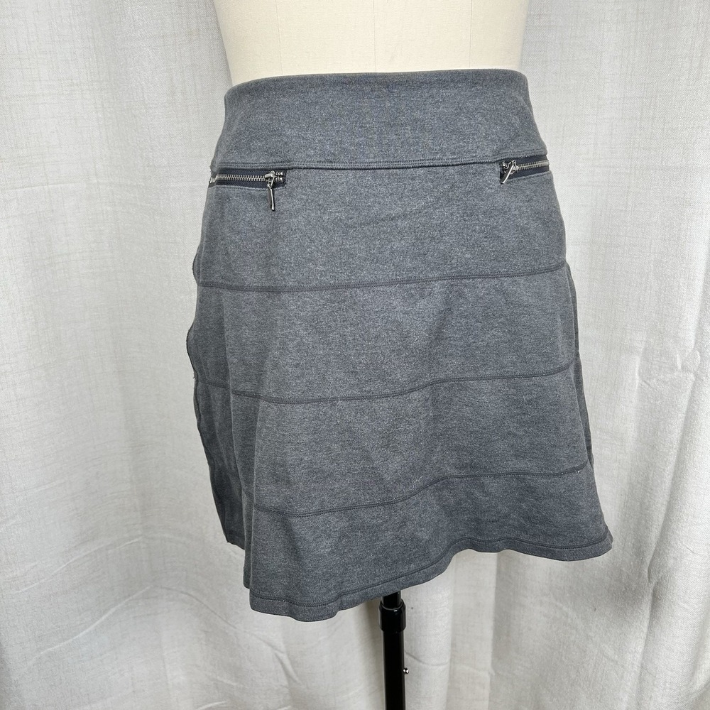 Athleta Strata Ponte‎ Mini Skirt Heather Gray Stretch Zip Pockets Medium A Line